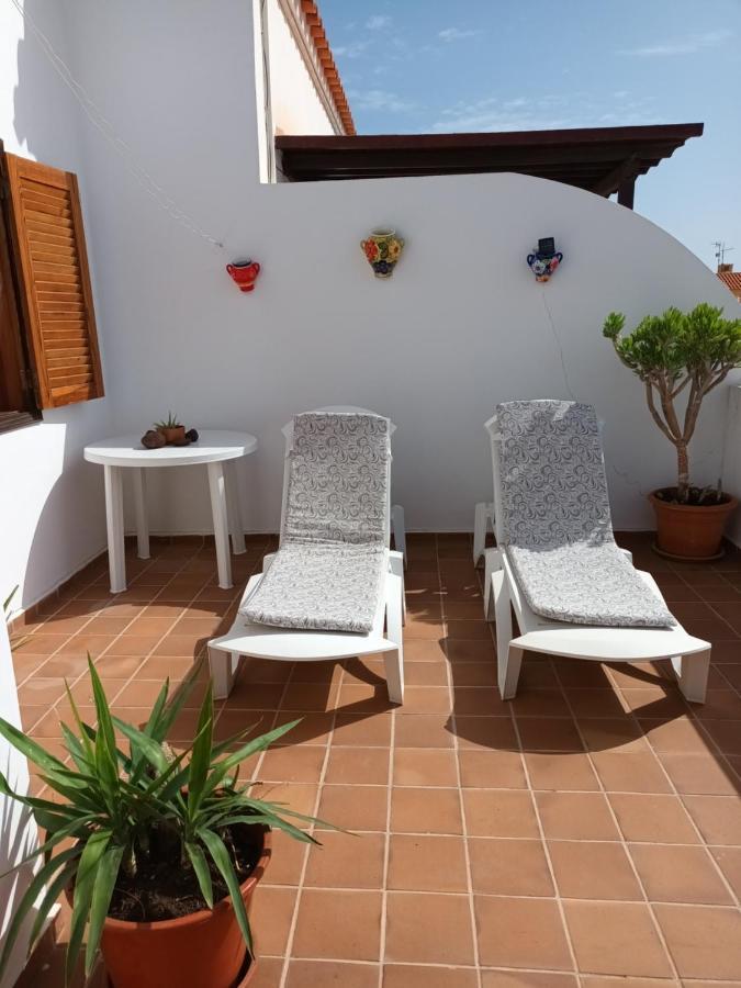 Una Terrazza Al Sol Калета-де-Фусте Экстерьер фото